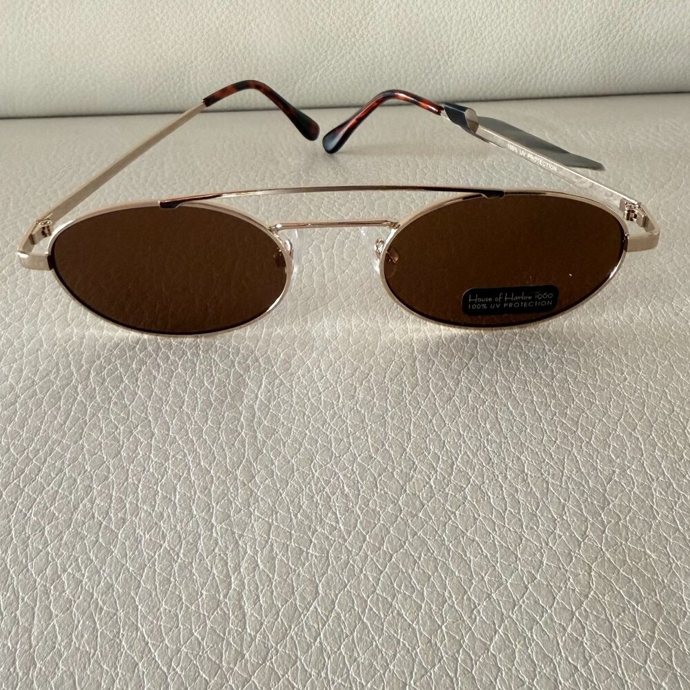NWT HOUSE OF HARLOW 1960 GOLD OVAL SUNGLASSES BROWN LENS RETRO 90S Y2K STYLE